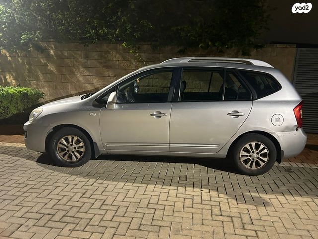 מודעת רכב קיה קארנס