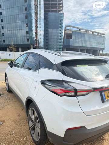 ג׳ילי Geometry C