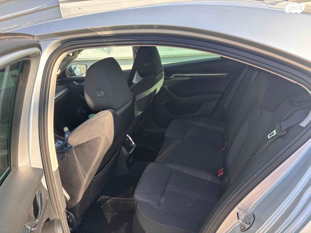 סקודה אוקטביה 