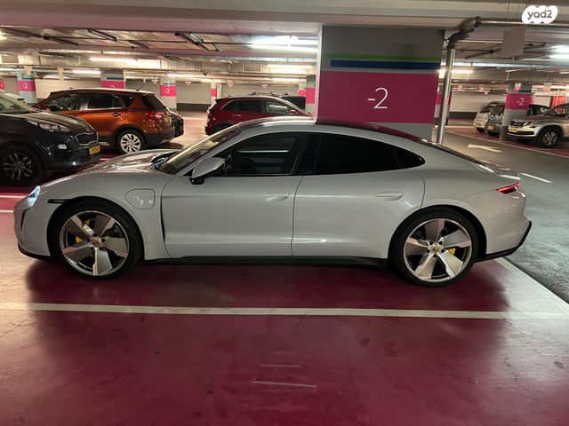 מודעת רכב פורשה טייקן