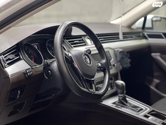 פולקסווגן פאסאט