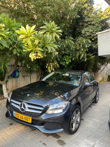 מודעת רכב מרצדס-בנץ C-class
