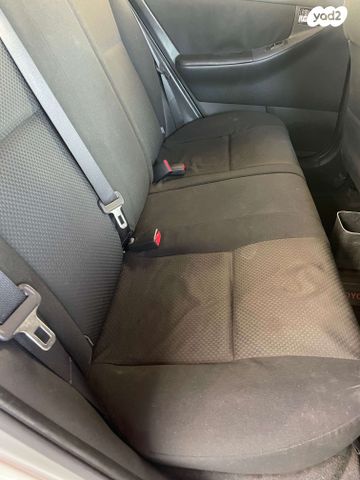 מודעת רכב טויוטה קורולה