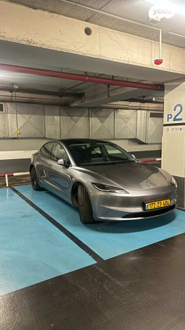 מודעת רכב טסלה מודל 3