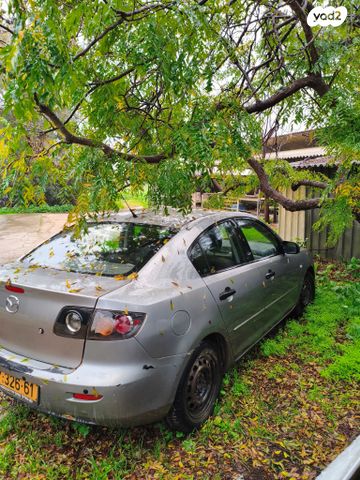 מודעת רכב מאזדה 3