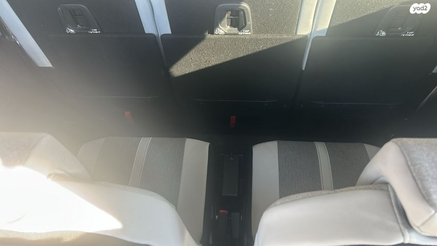 מודעת רכב פיג'ו 5008