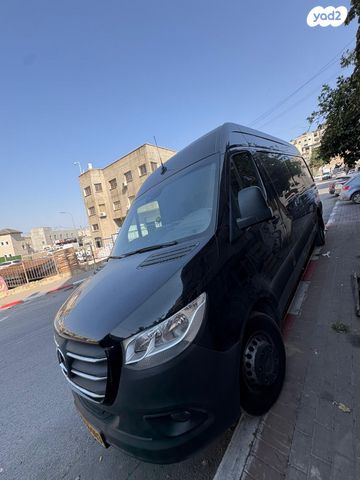 מודעת רכב מרצדס-בנץ ספרינטר