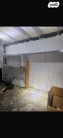 מודעת רכב מרצדס-בנץ ספרינטר