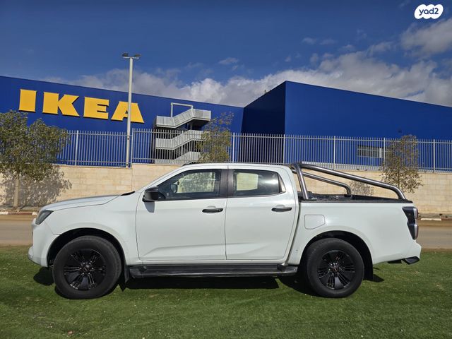 איסוזו די-מקס