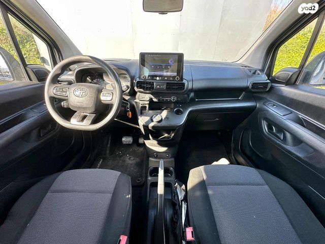 טויוטה פרואייס סיטי