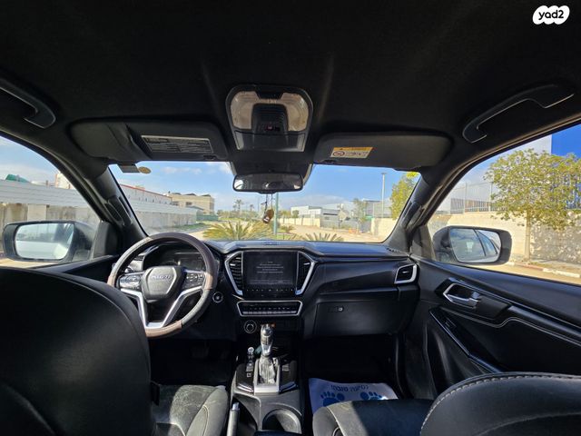 איסוזו די-מקס