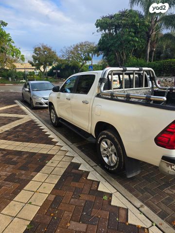 טויוטה היילקס