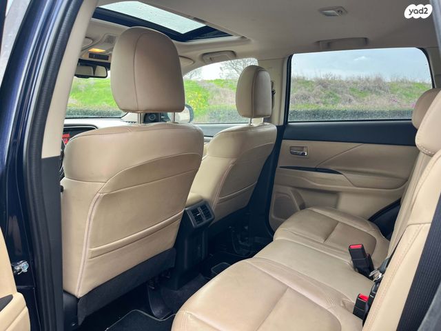 מיצובישי אאוטלנדר