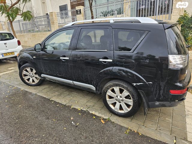 מיצובישי אאוטלנדר