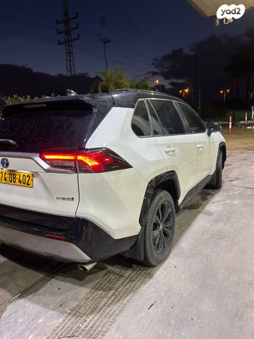 טויוטה RAV4