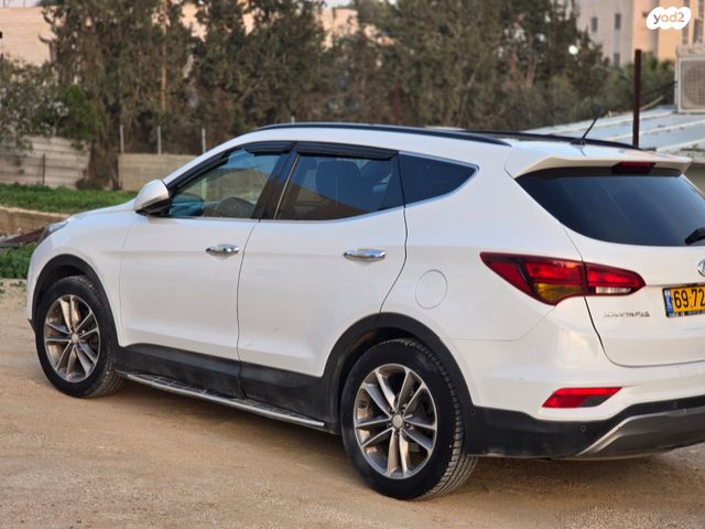 יונדאי סנטה פה