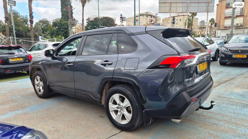 טויוטה RAV4