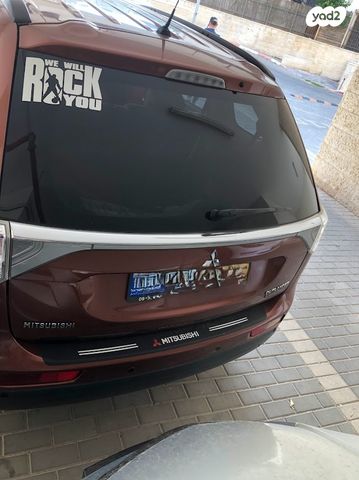 מיצובישי אאוטלנדר