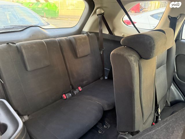 מיצובישי אאוטלנדר