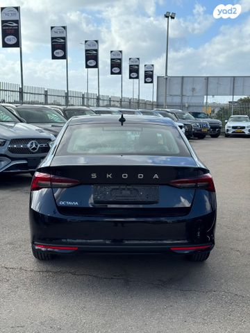 מיצובישי אאוטלנדר