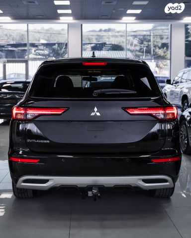 מיצובישי אאוטלנדר