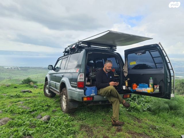 טויוטה לנד קרוזר