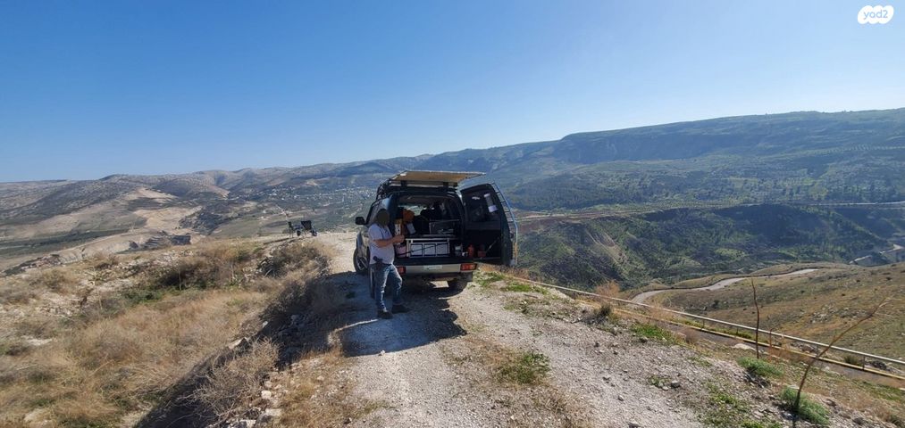 טויוטה לנד קרוזר
