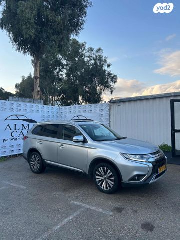 מיצובישי אאוטלנדר