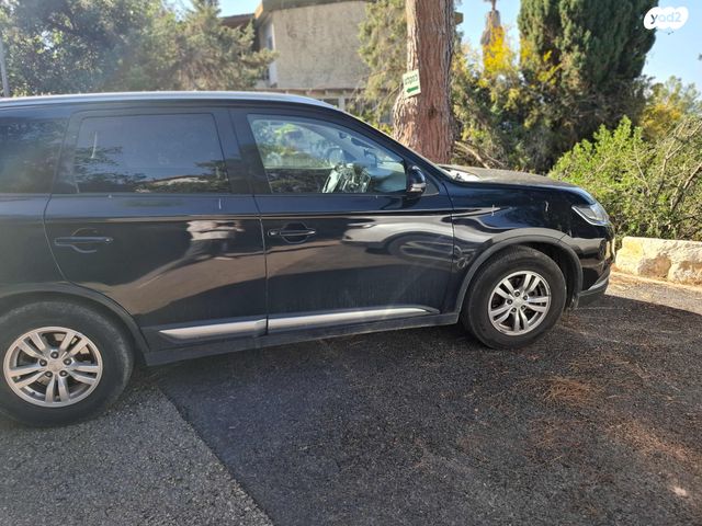 מיצובישי אאוטלנדר