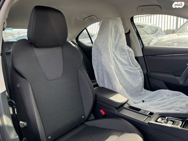 מיצובישי אאוטלנדר