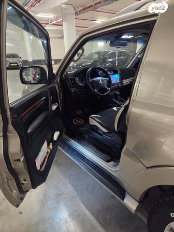 מודעת רכב מיצובישי פג'רו