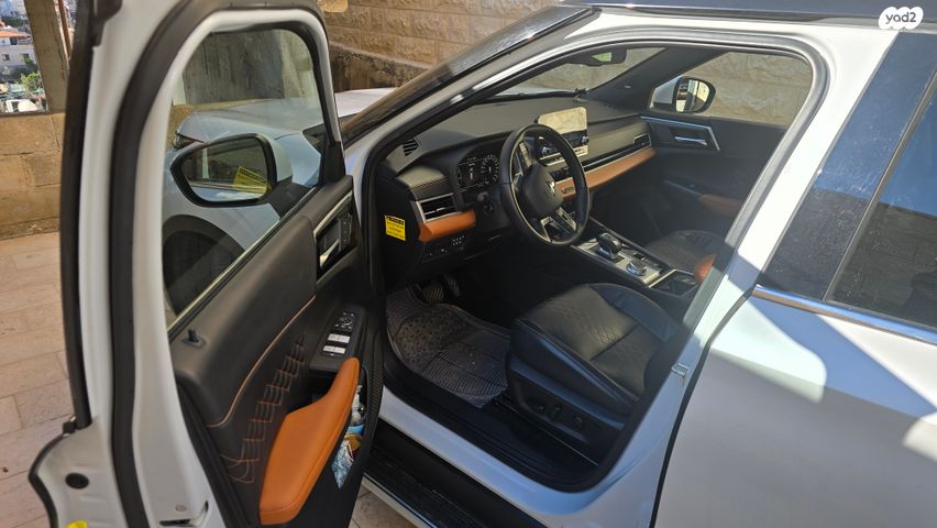 מיצובישי אאוטלנדר