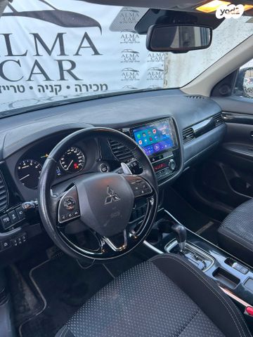 מיצובישי אאוטלנדר