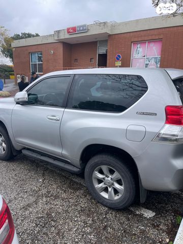 מודעת רכב טויוטה לנד קרוזר