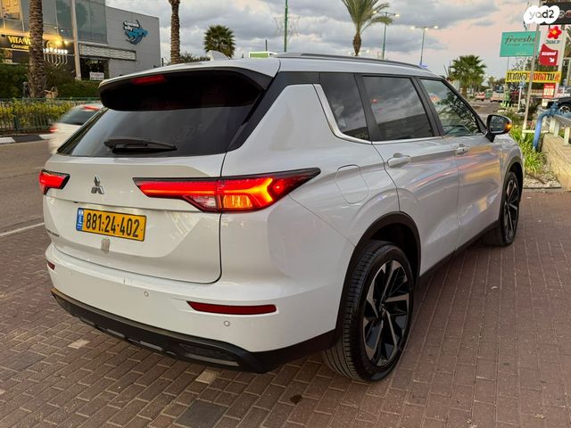 מיצובישי אאוטלנדר