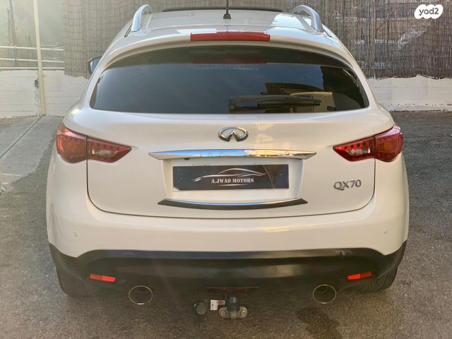 אינפיניטי QX70