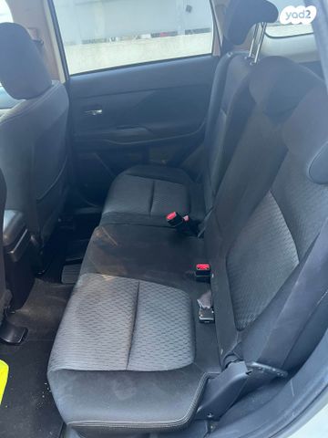 מיצובישי אאוטלנדר