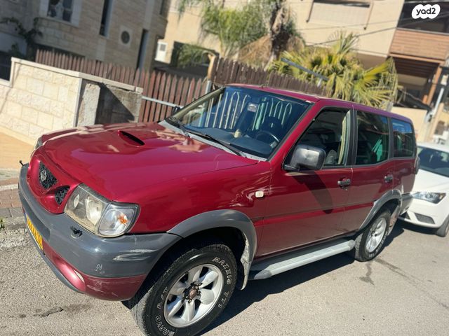 ניסאן טראנו