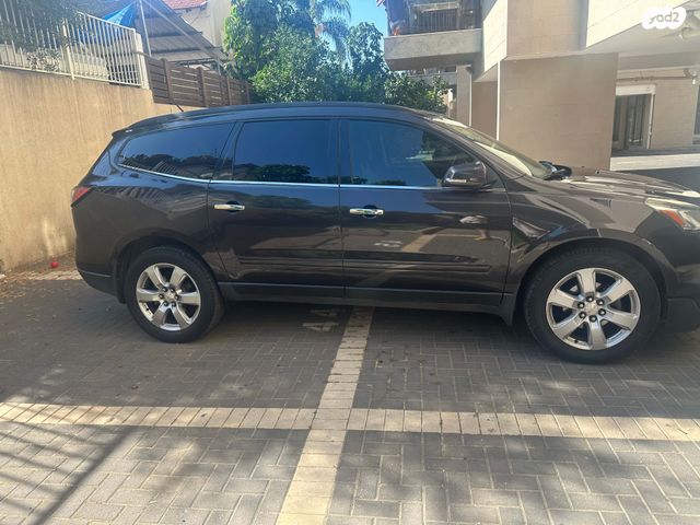 שברולט טראוורס