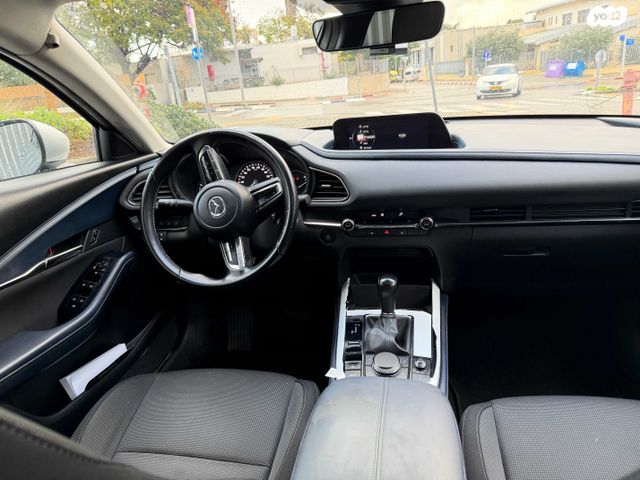 מאזדה CX-30