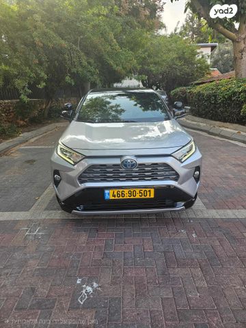 טויוטה RAV4