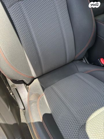 סובארו פורסטר