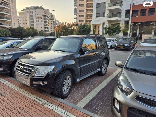 מיצובישי פג'רו