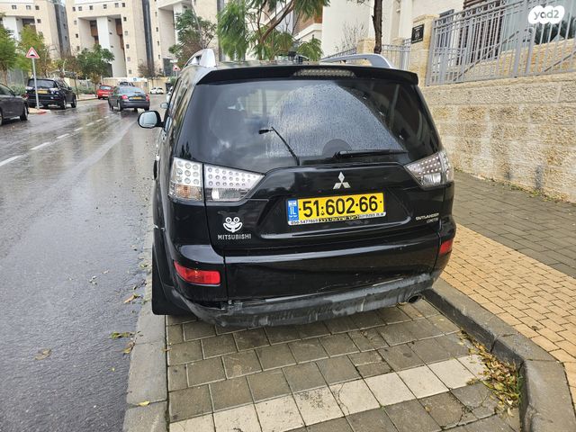 מיצובישי אאוטלנדר