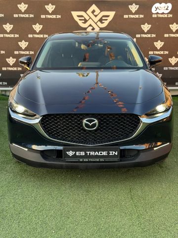 מודעת רכב מאזדה CX-30