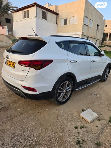 יונדאי סנטה פה