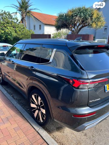 מיצובישי אאוטלנדר