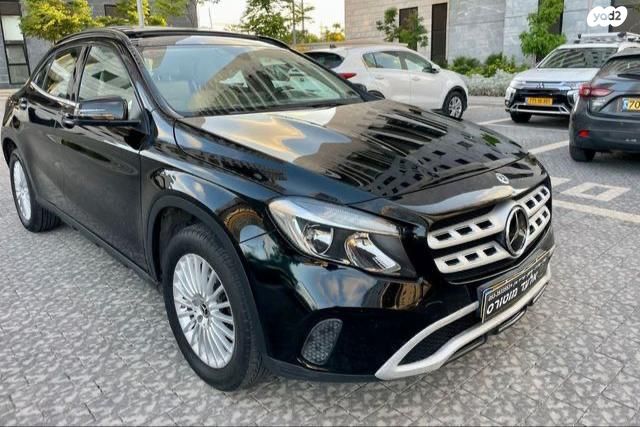 מודעת רכב מרצדס-בנץ GLA