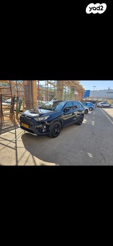 טויוטה RAV4