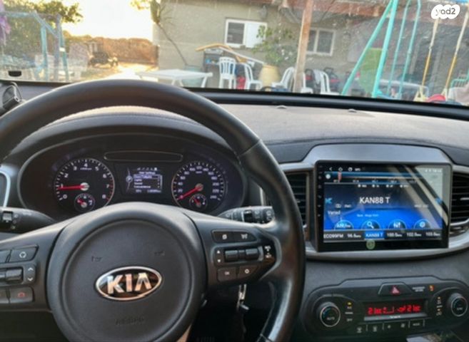 מודעת רכב קיה סורנטו